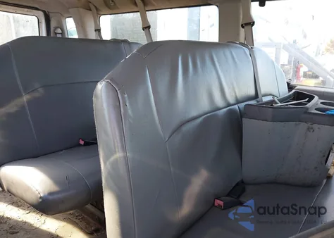 2013 Ford E-350 Super Duty Xl из США, поврежденный, VIN 1FBSS3BL6DDA77454